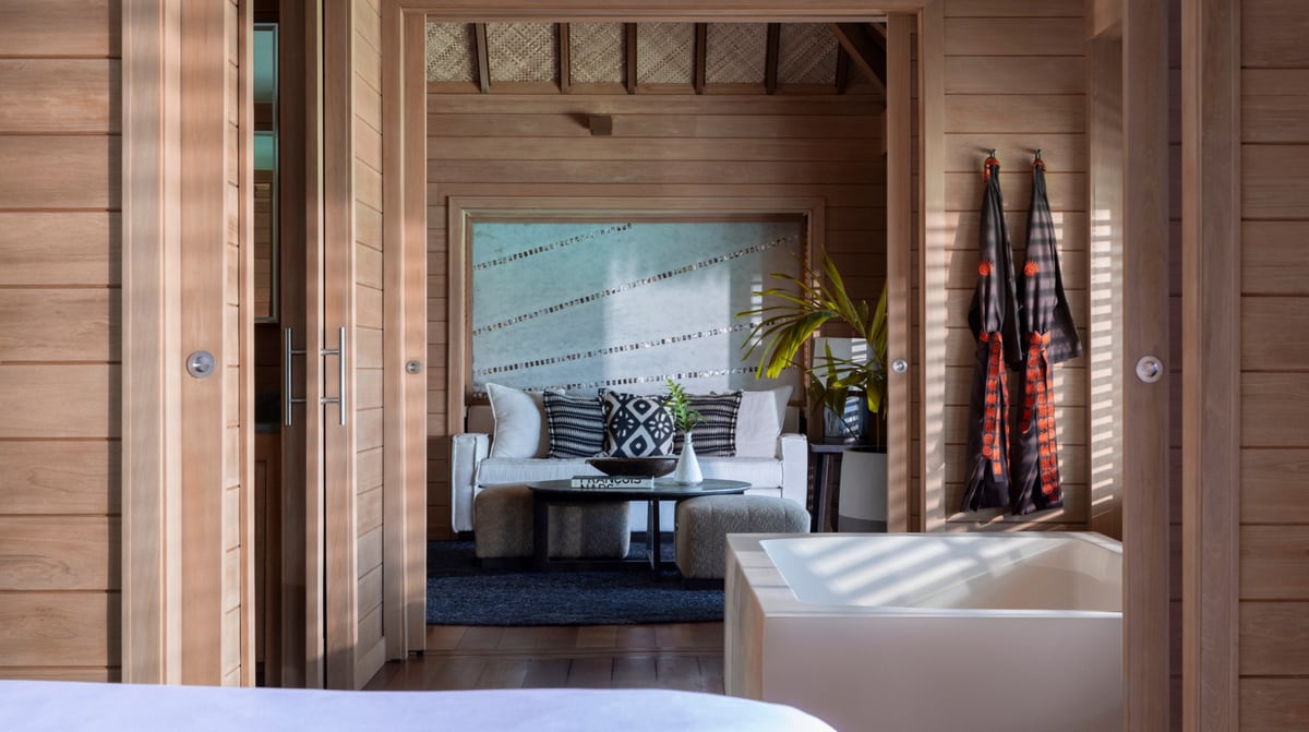 Four Seasons Resort Bora Bora - Overwater Bungalow (2)