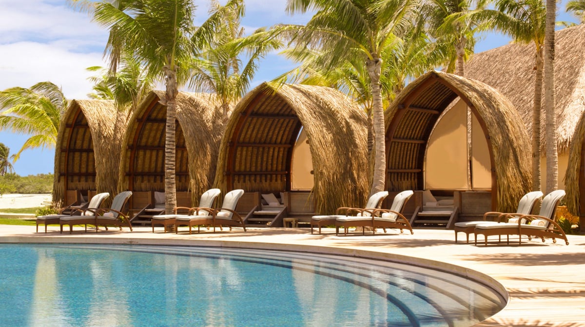 Four Seasons Resort Bora Bora - Pool