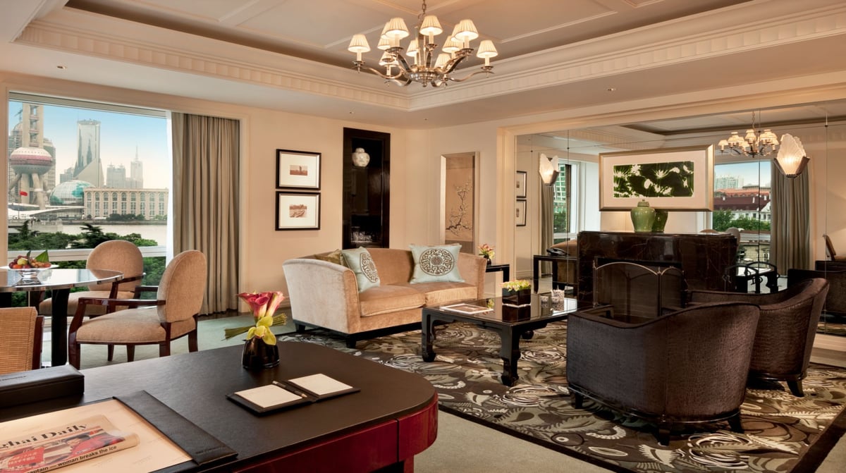 The Peninsual Shanghai - Deluxe Suite (1)