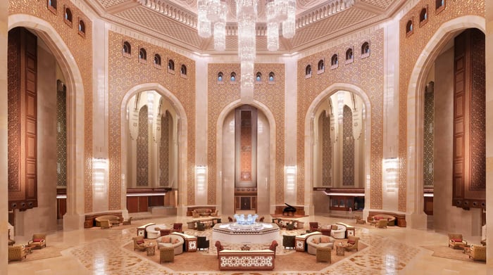 Al Bustan Palace - Lobby website
