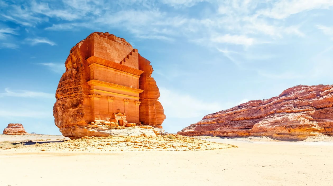 Saudi-Arabia-Alula-ruine-shutterstock_2318795203