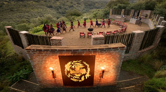 Angama Mara Sundowner Boma