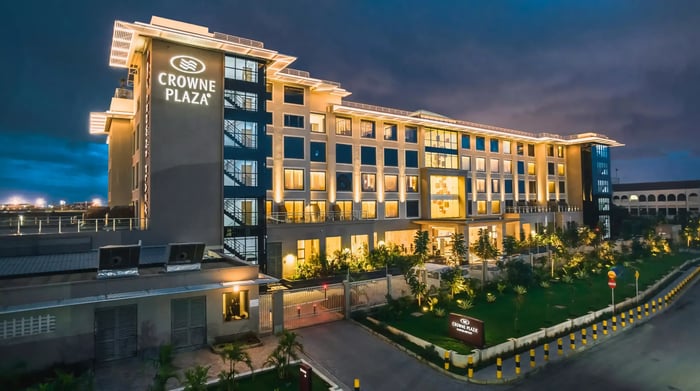 Crowne Plaza Nairobi night