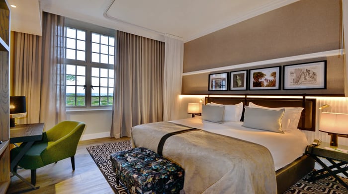 Victoria Falls Hotel Deluxe Suite 1