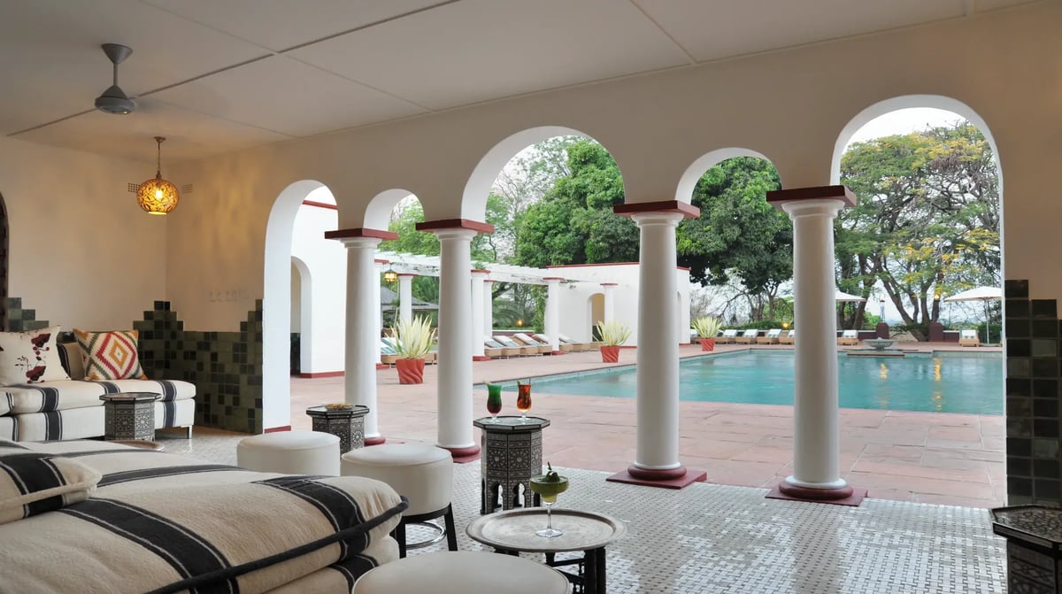 Victoria Falls Hotel Pool-Pavillion-02