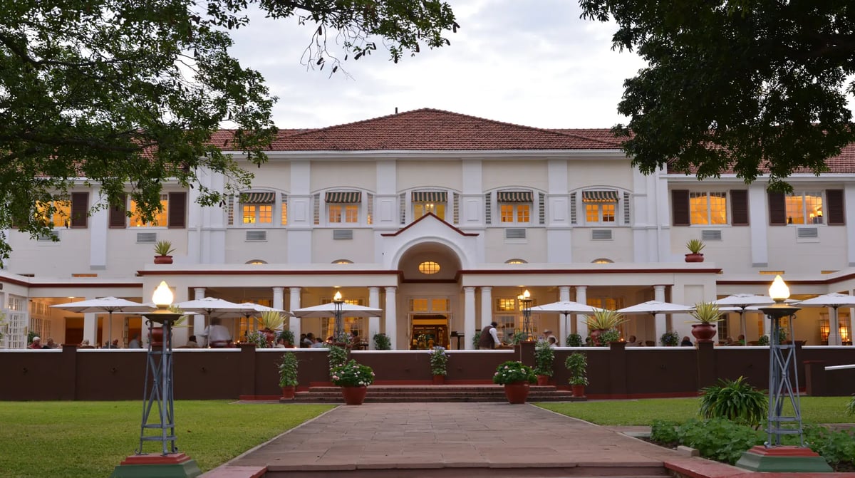 Victoria Falls Hotel Stanleys-Terrace