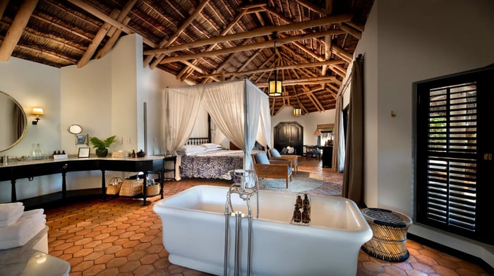 andBeyond Benguerra casinha bathroom