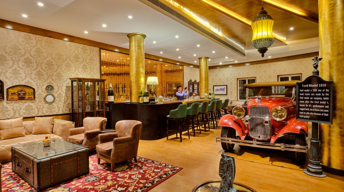 Mayfair Tea Resort - Bar