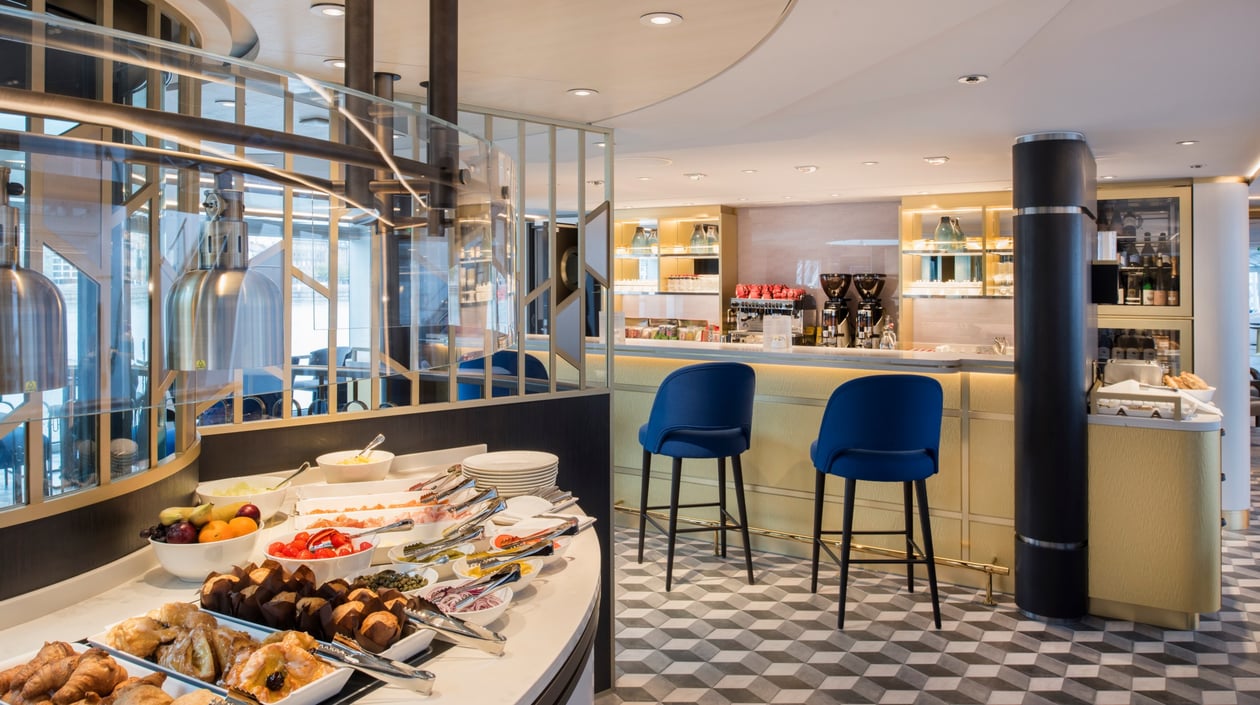 Advance - Bistro (1)