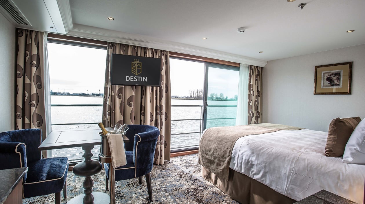 B-suite (21 m²) met panorama schuifpui en Frans balkon, Rubindek