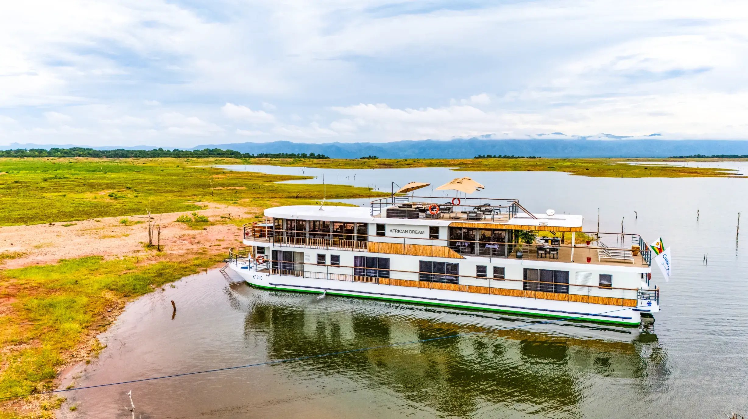 RV-African-Dream-lac-kariba2-Zambie-Zimbabwe-Afrique-CroisiEurope-ORIGINAL