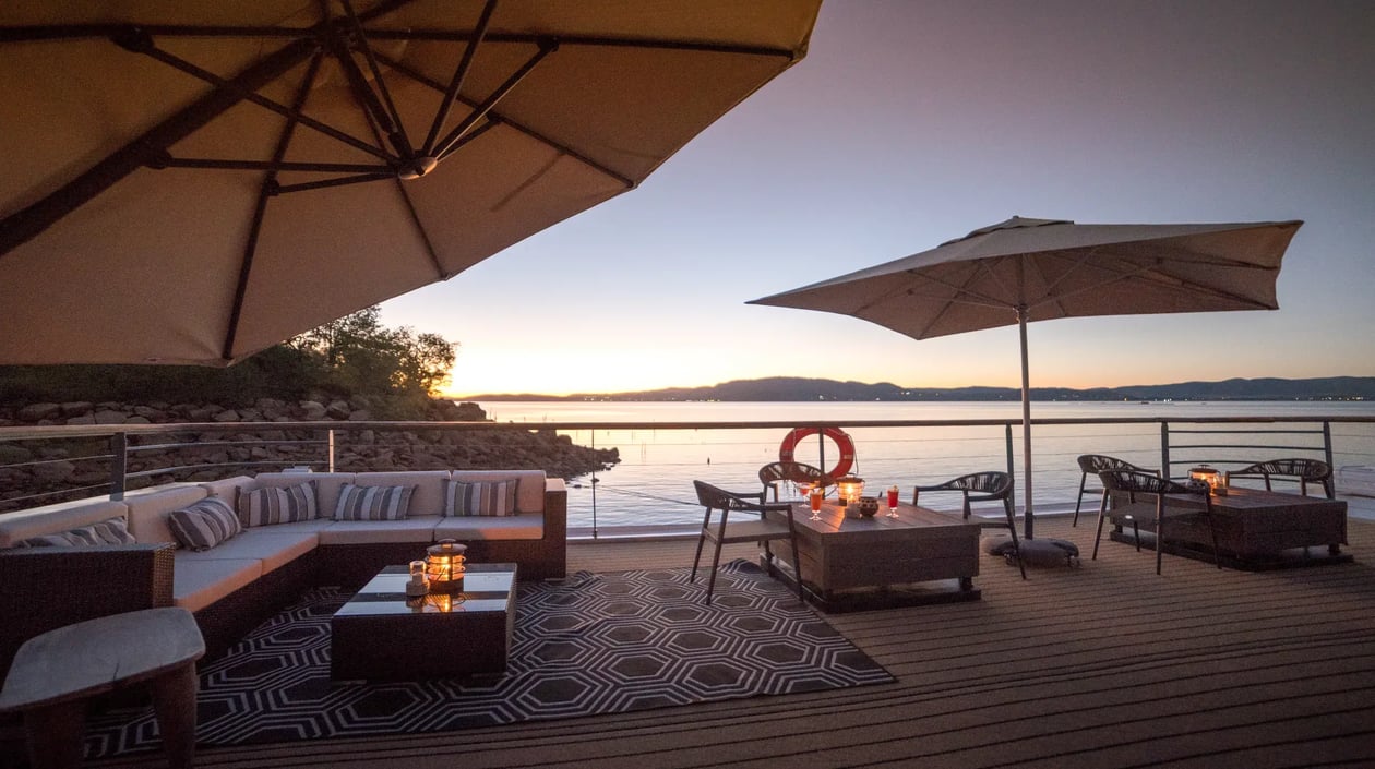 pont-soleil-RV-African-Dream-Zambeze-couche-de-soleil-CroisiEurope-Kevin Hogan-ORIGINAL