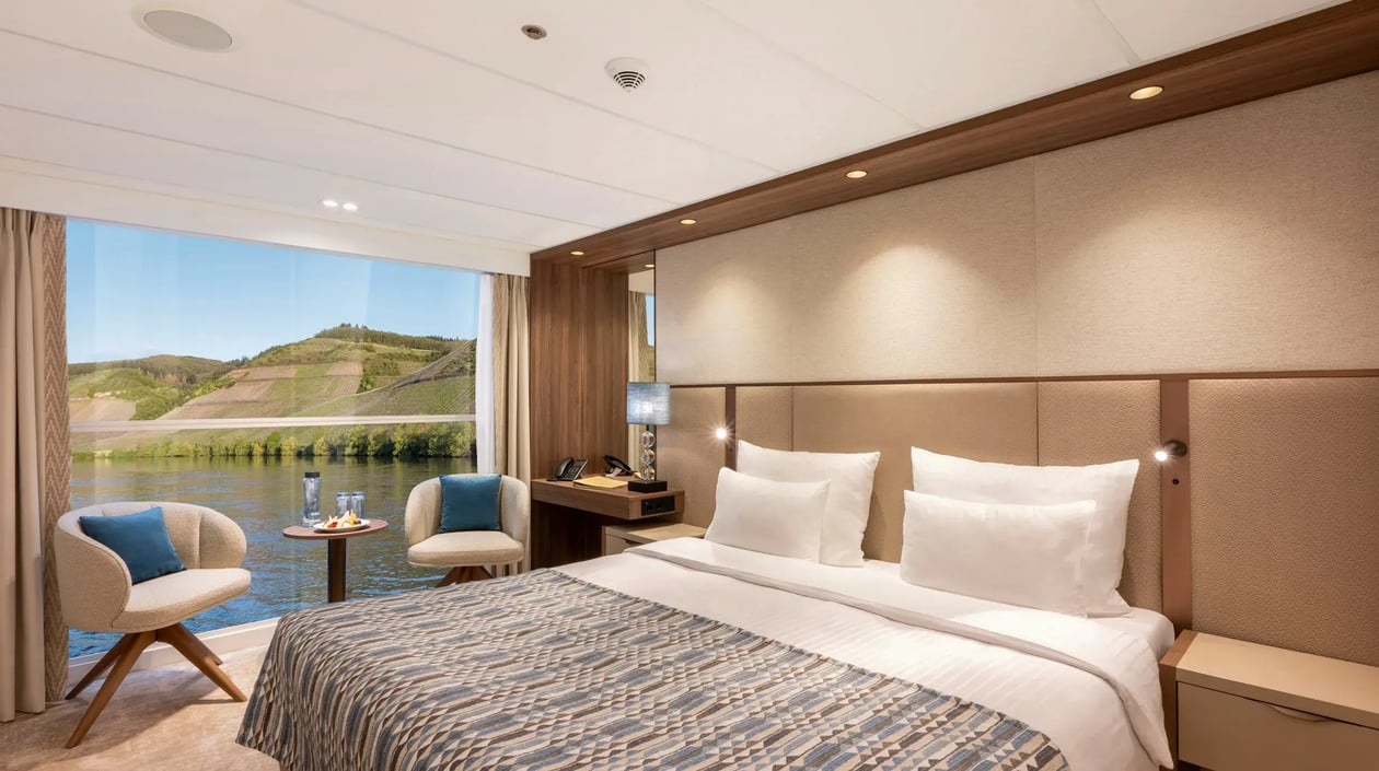 Lueftner Cruises_AMADEUS Amara_Interior_Cabin Strauss Mozart Deck 1