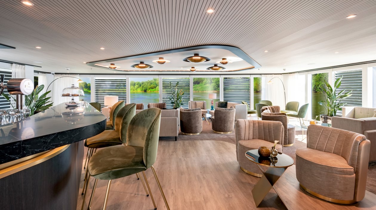 Amadeus Cara Club  (2)