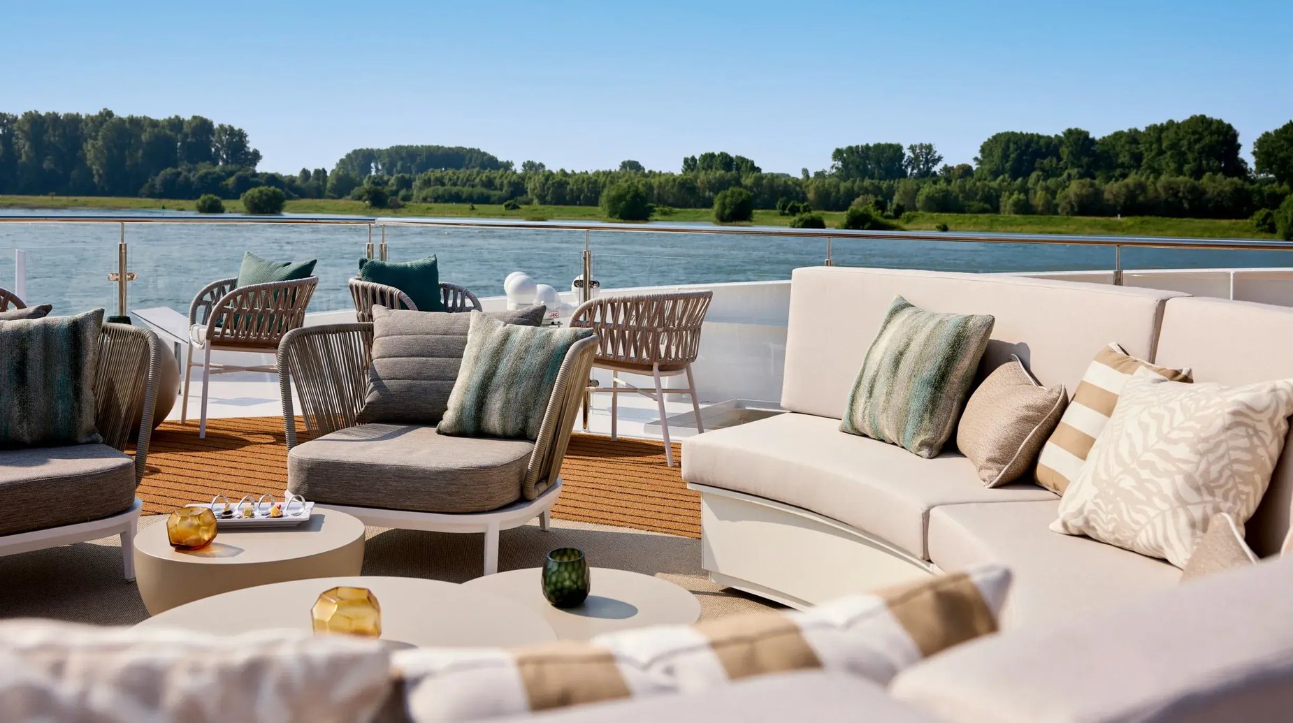 08_Lueftner Cruises_AMADEUS Nova_Sun Deck