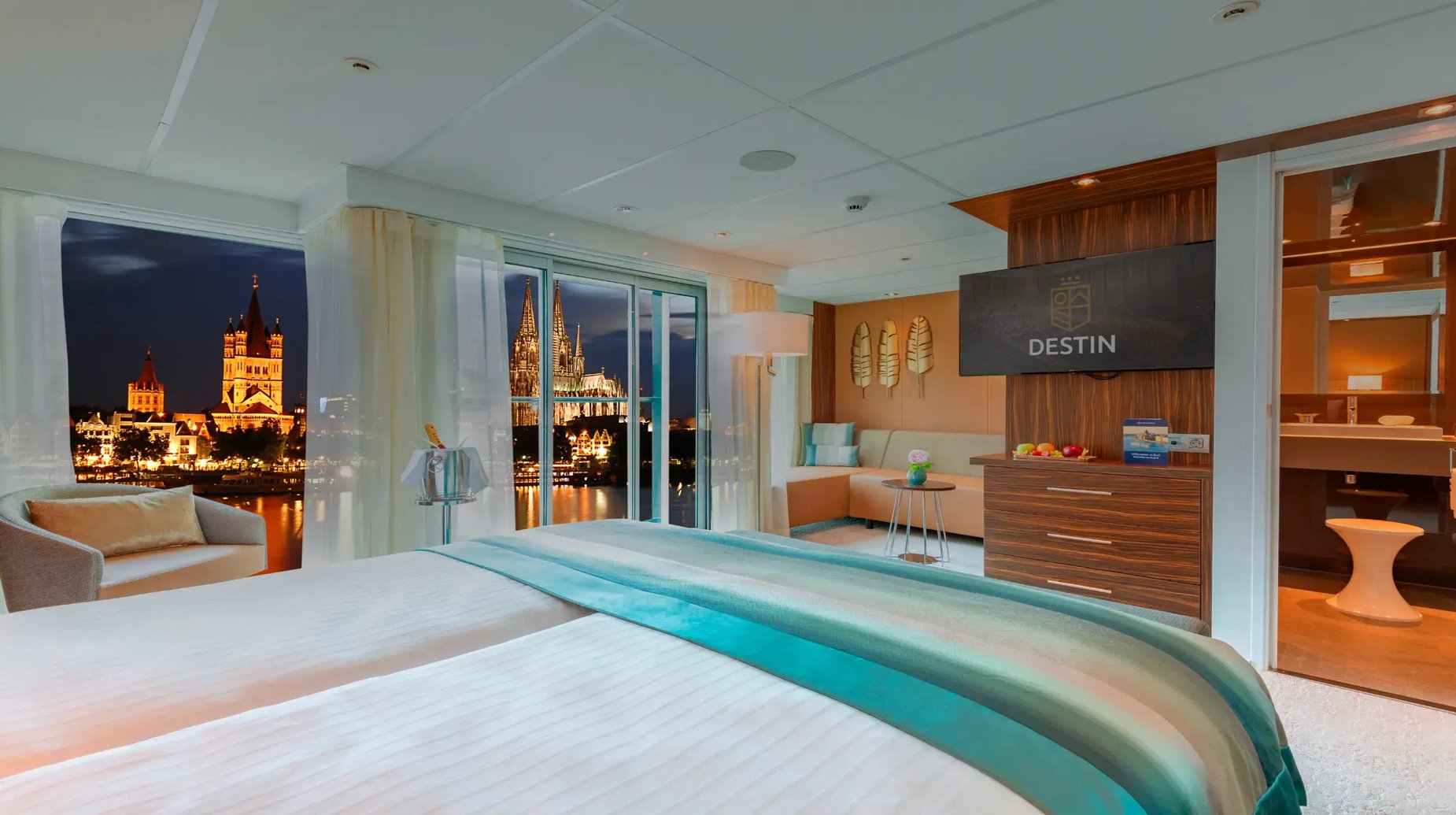 Amadeus Star - A-suite (kerst) met Destin logo