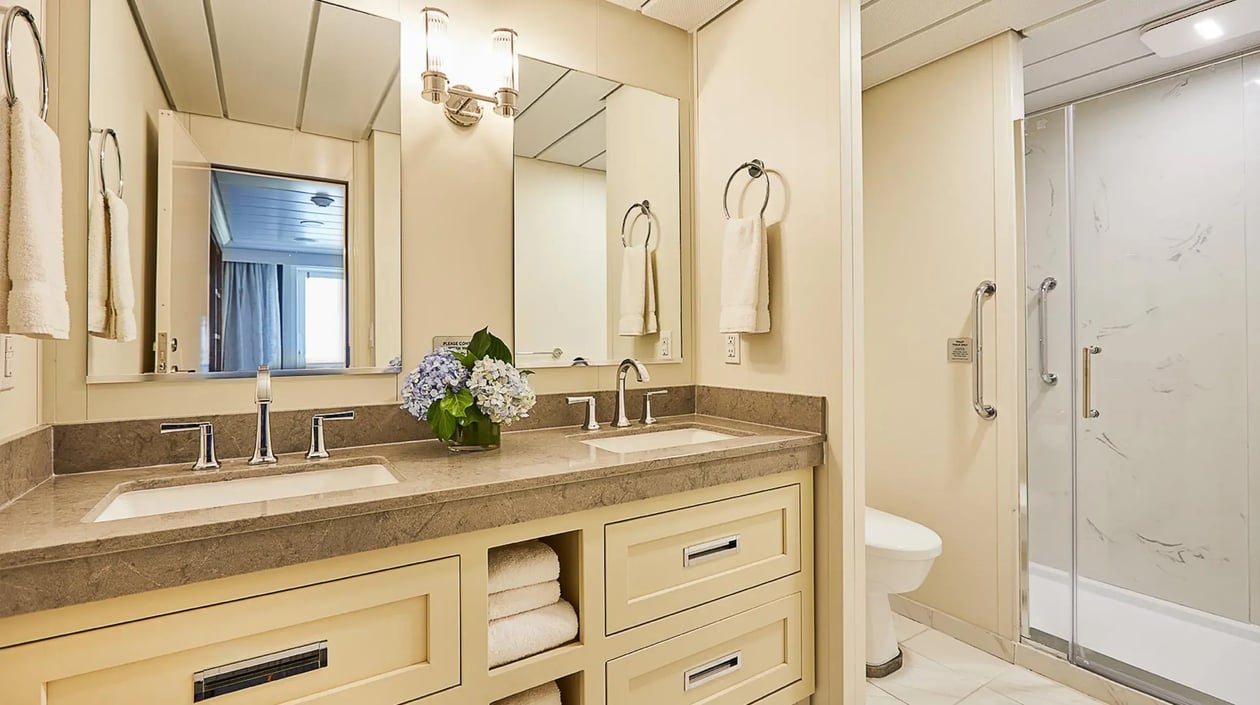 AMERICAN_SERENADE_BATHROOM