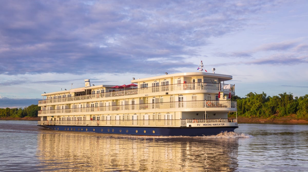 Mekong Navigator Exterior3