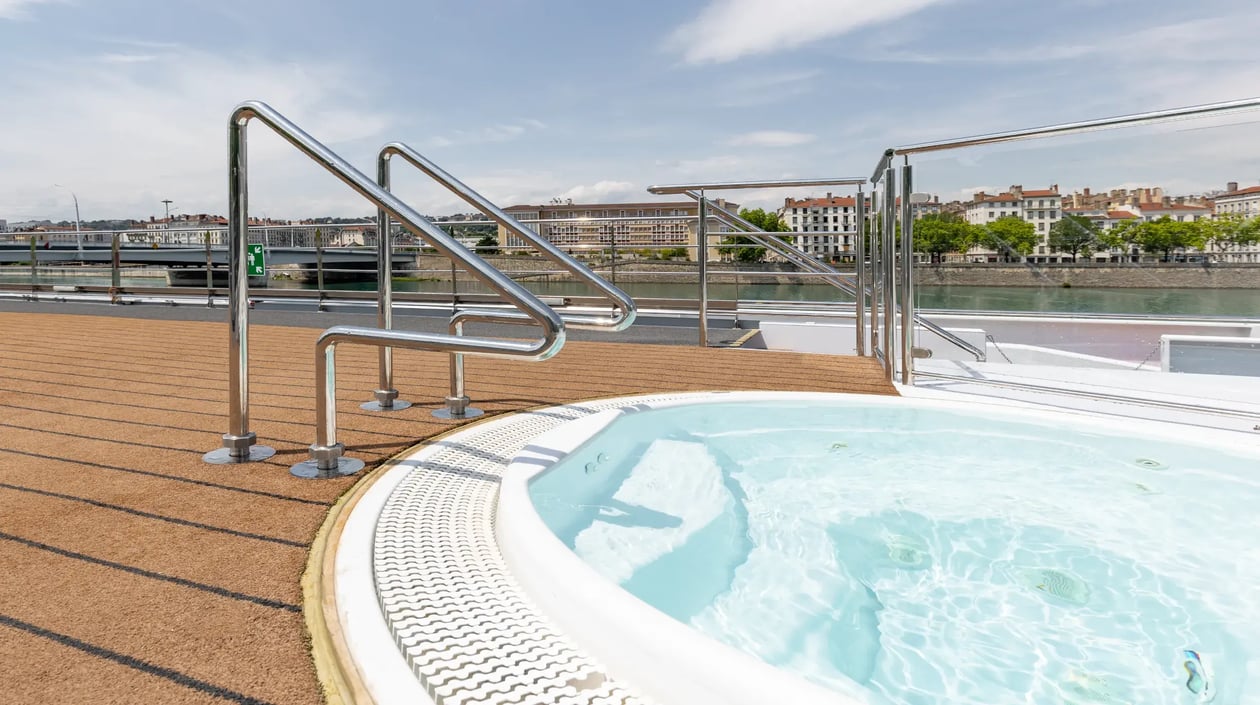 Monarch Princess - whirlpool