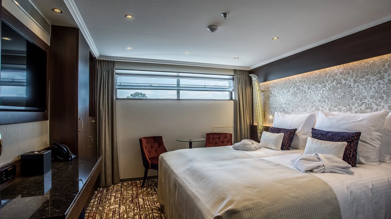 BW Oscar Wilde hut 104-