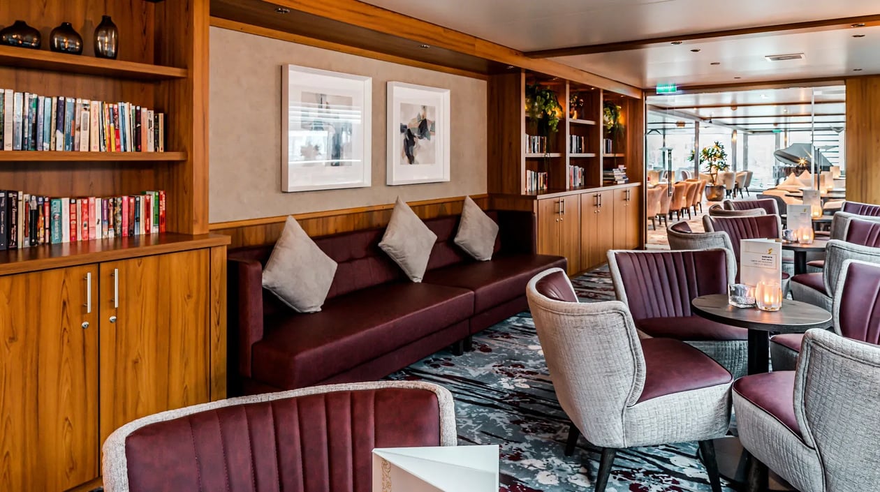 Swiss Pearl Lounge (2)