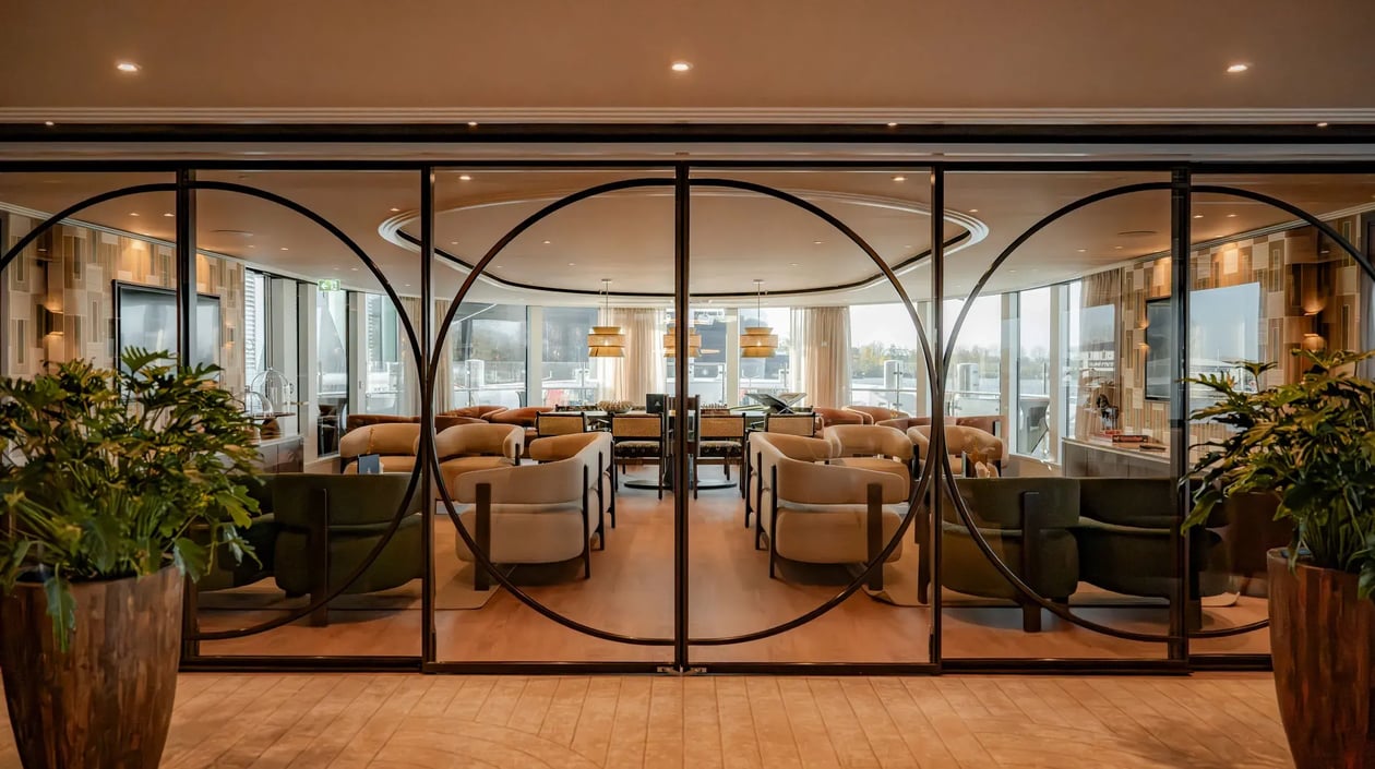 The Nobleman - Panoramalounge (2)