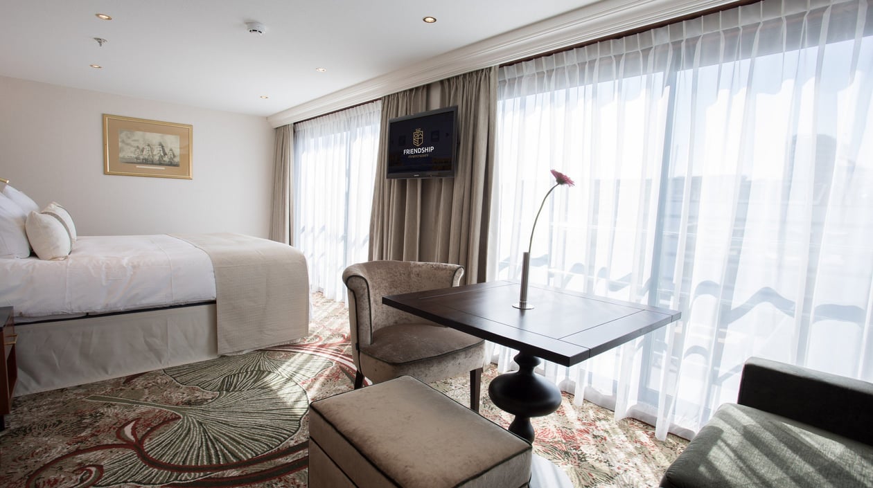 A grandsuite 317-3649