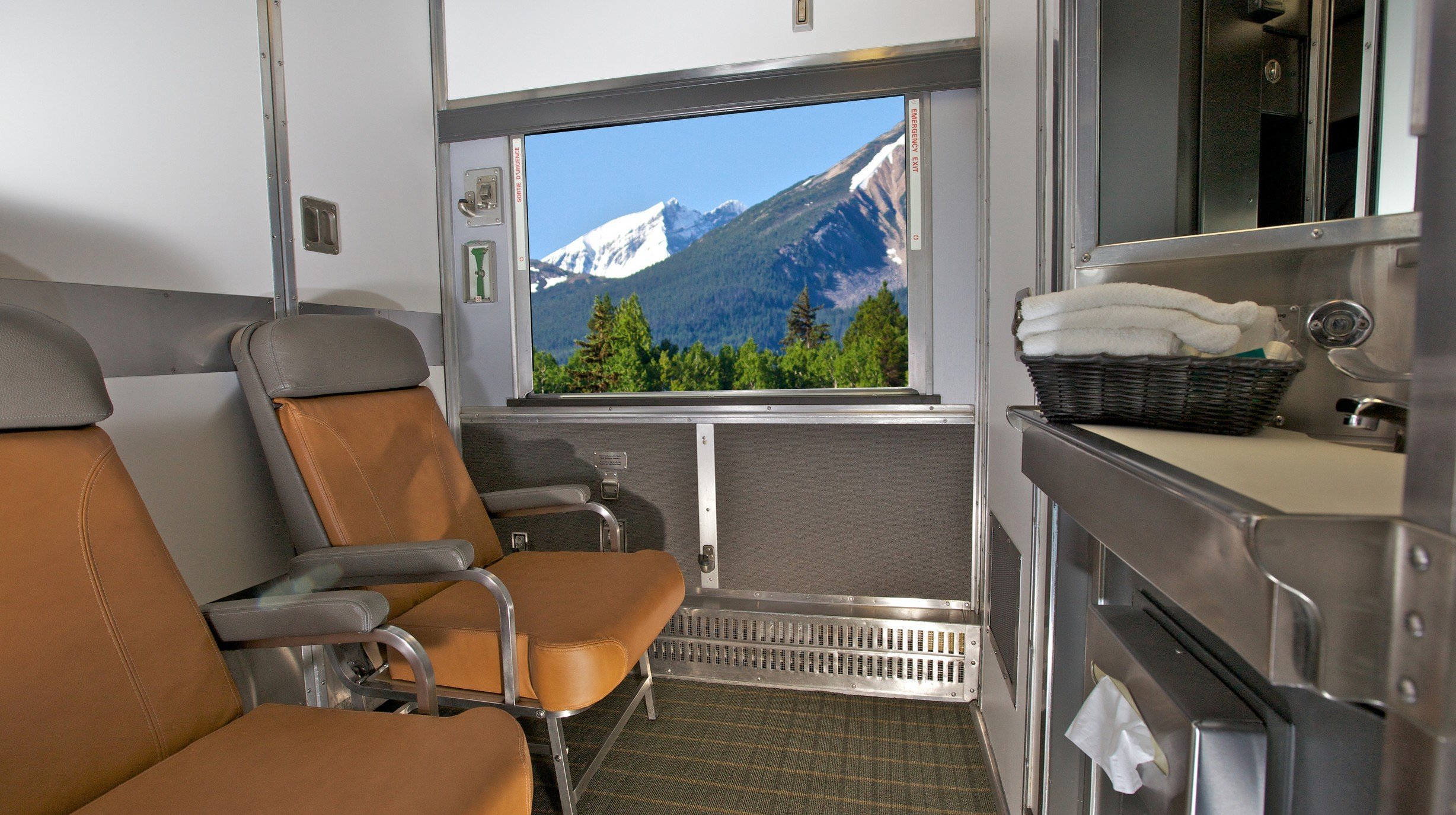 VIA Rail Canadian cabin (10)-1