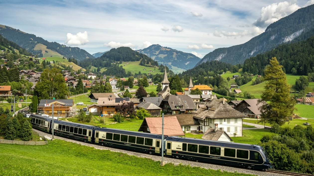 Golden Pass Panorama Express 
