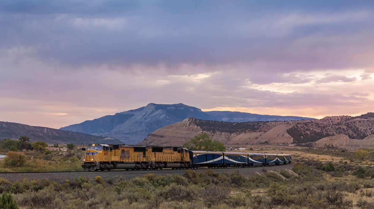 RM21_RTR_Train_Exterior_Craig
