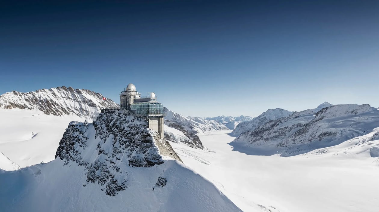 sphinx-aletschgletscher-jungfraujoch-top-of-europe