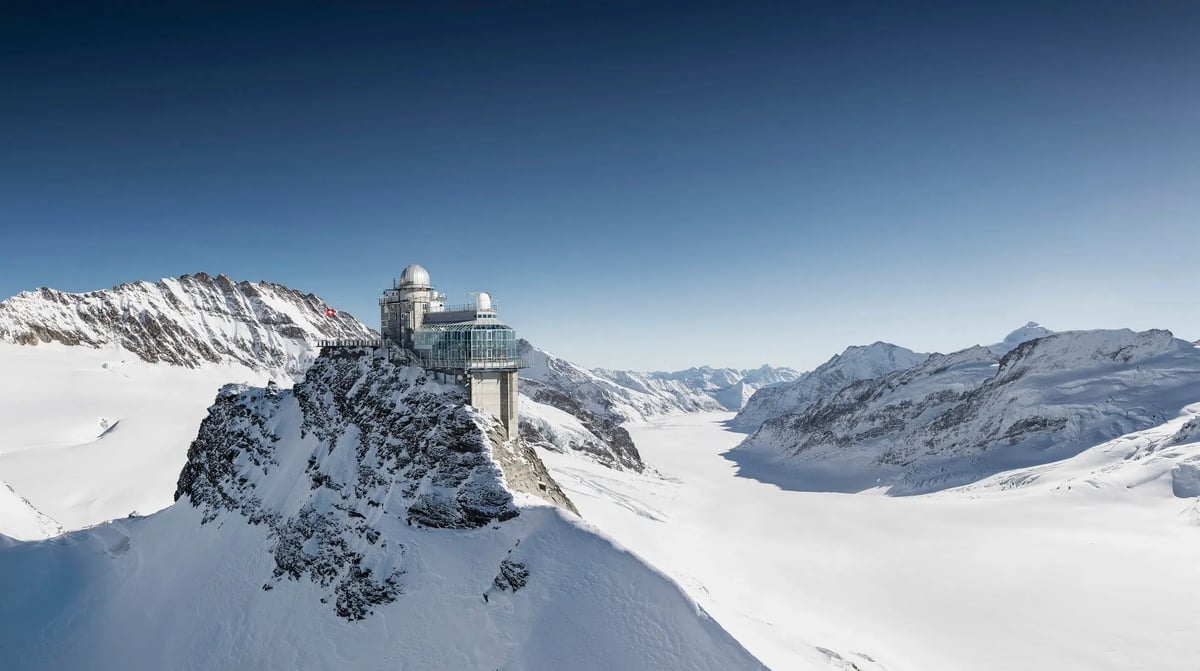 sphinx-aletschgletscher-jungfraujoch-top-of-europe