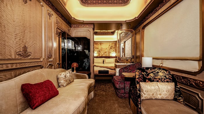 HAN DYNASTY SUITES - LOUNGE 1