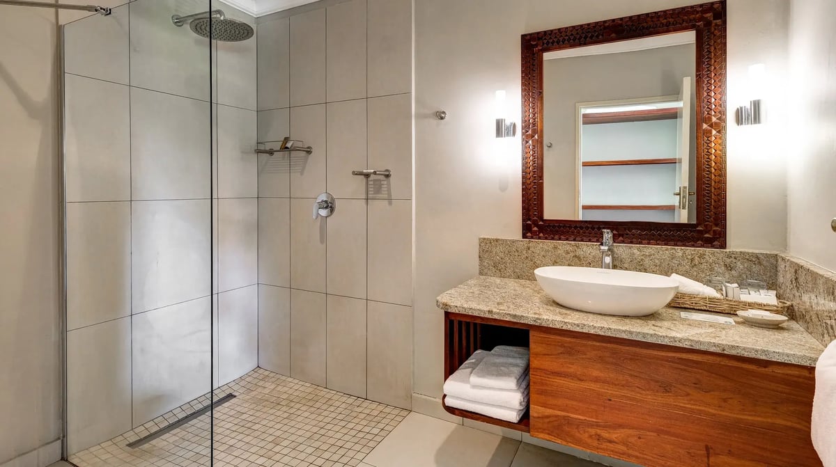Ilala Lodge VFA - Classic Room Bathroom 2- ILH