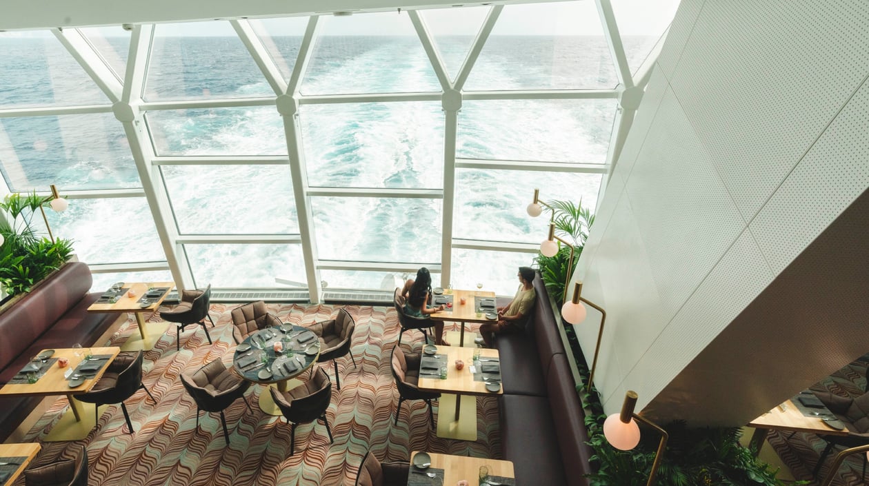 CEL_AX_EDEN_RESTAURANT_2