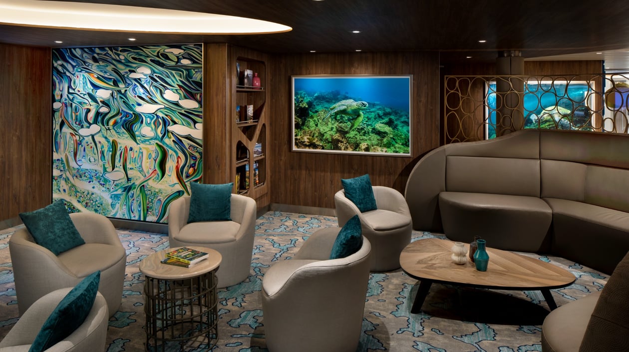 Celebrity Flora Naturalist Lounge