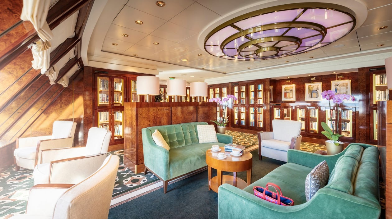 Queen Mary 2