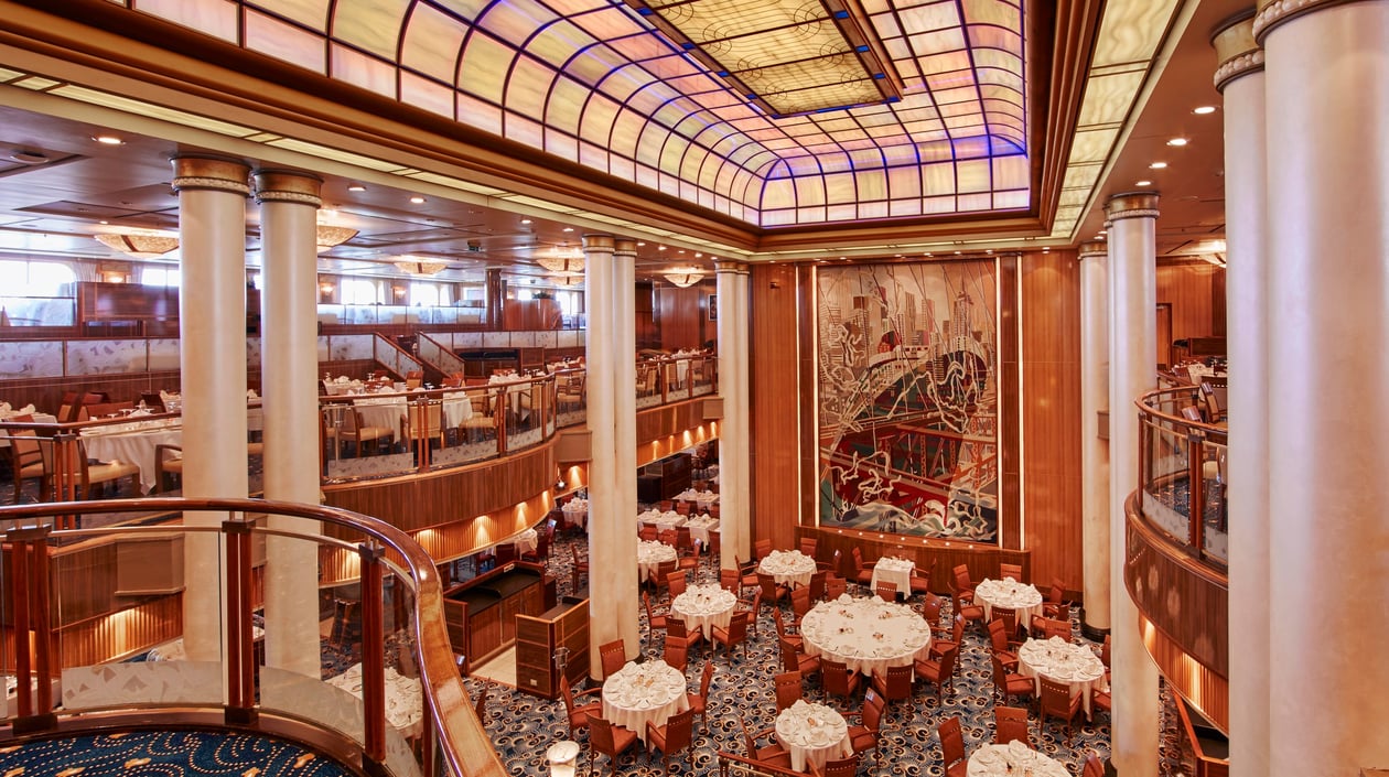 Cunard - Queen Mary 2 - Britannia Restaurant
