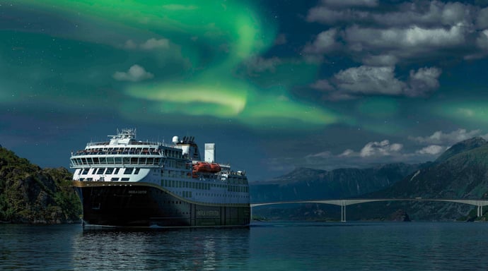 Cruise vanuit Bergen naar de Middernachtzon of het Noorderlicht