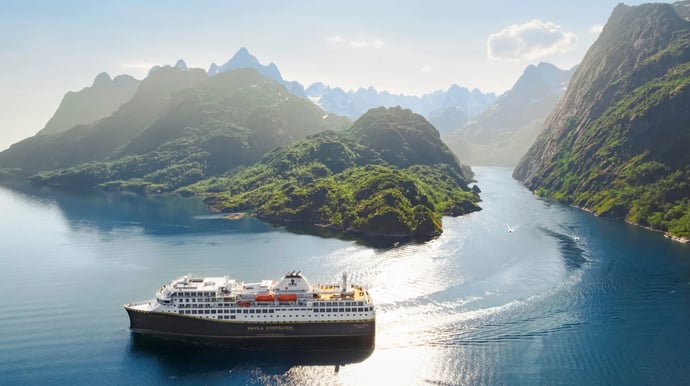 Cruise langs de fjorden en treinreis door Noorwegen