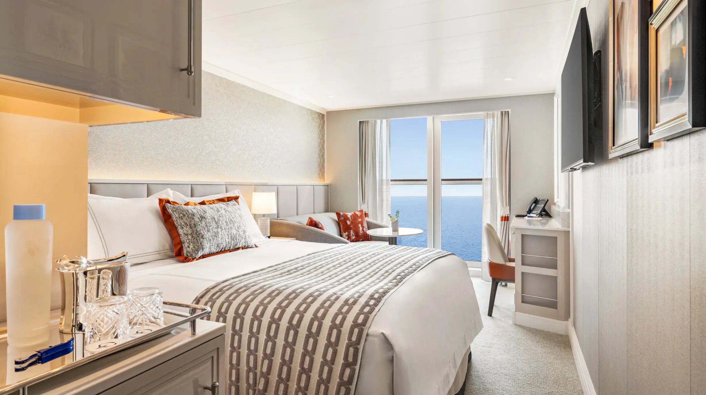 OC-A-French Veranda Stateroom-Architecture-1_2024-06-07_09-18-23