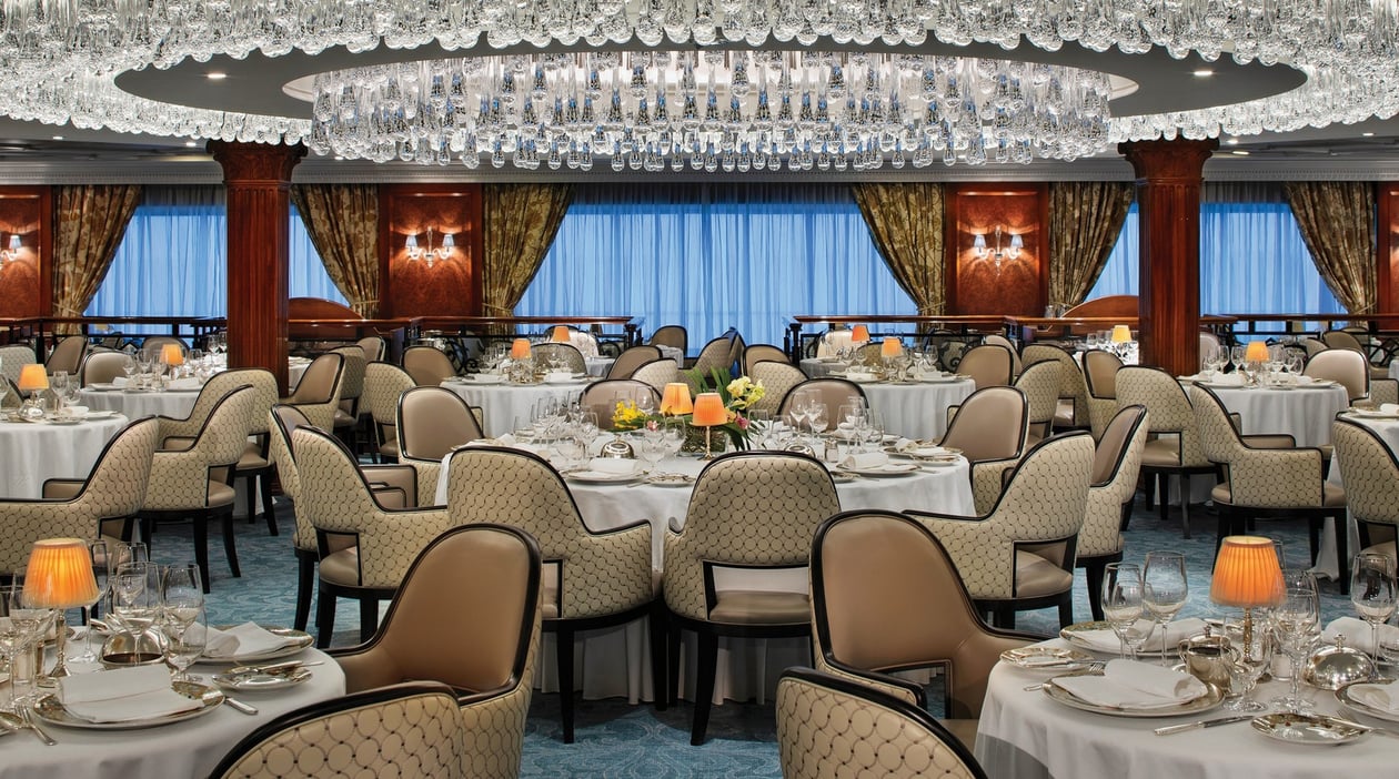R-class Grand Dining Room