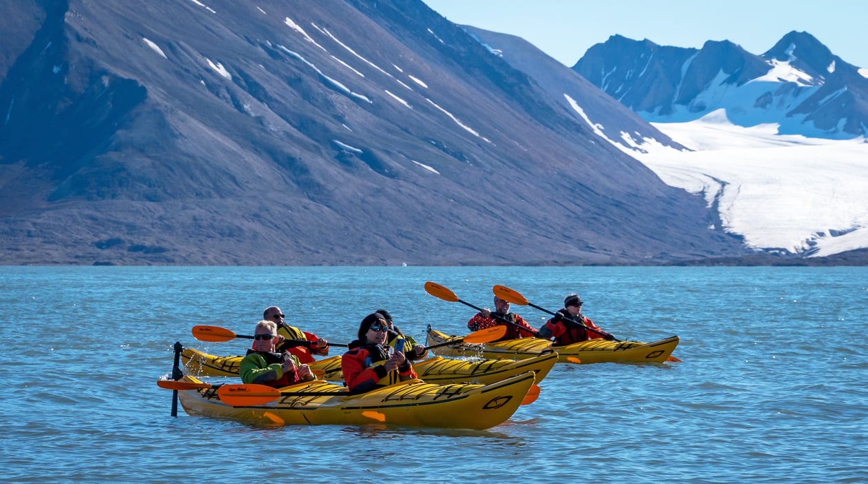 Scenic-Kayaking-St-Johnfjorden-Svalbard