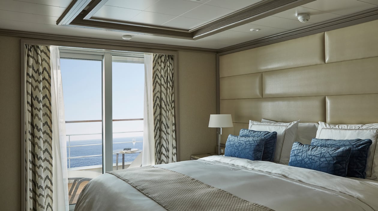 Silver Moon Panorama Suite