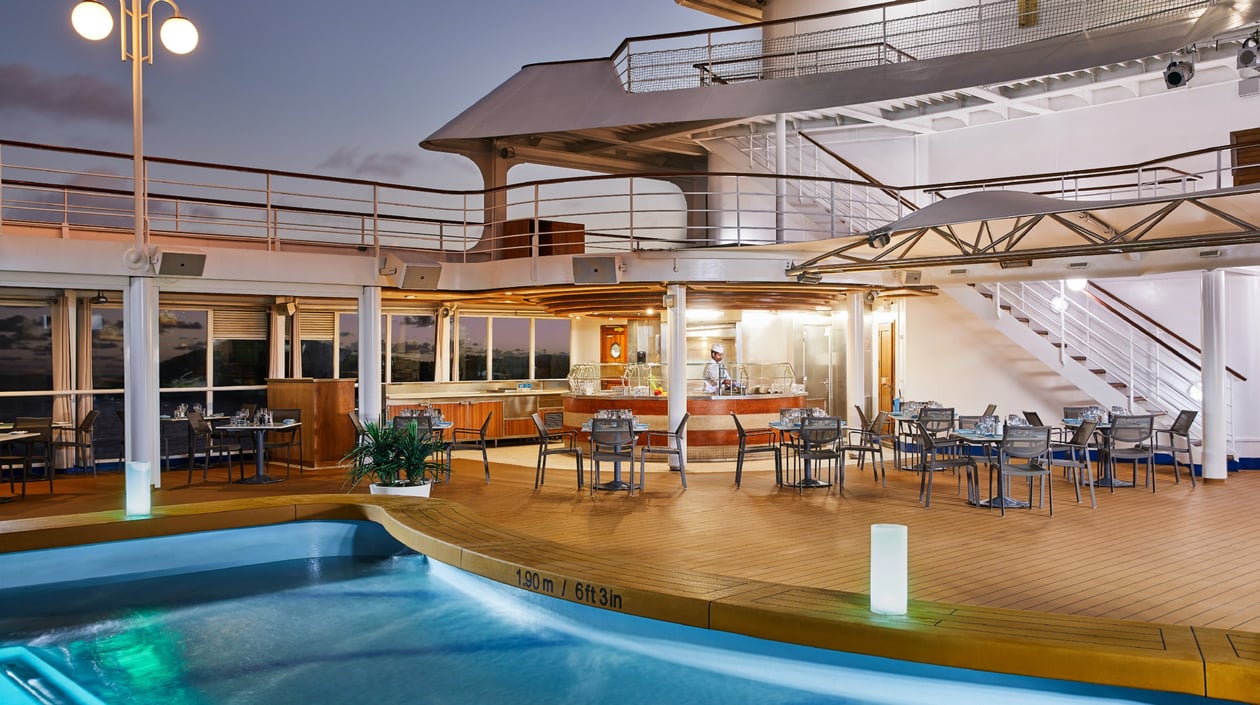 SilverSeaWhisperGrillNightTime@SaintMartin2770