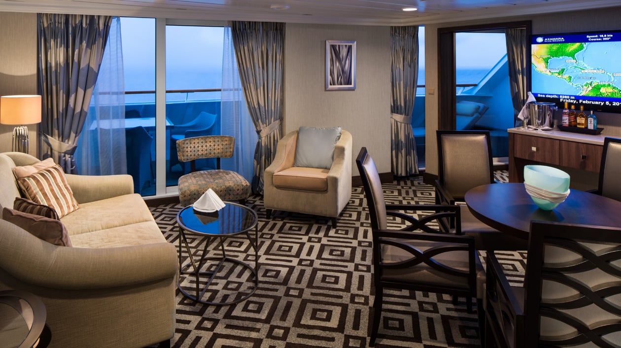 AZA_club_ocean_suite_living_room_NoFruit