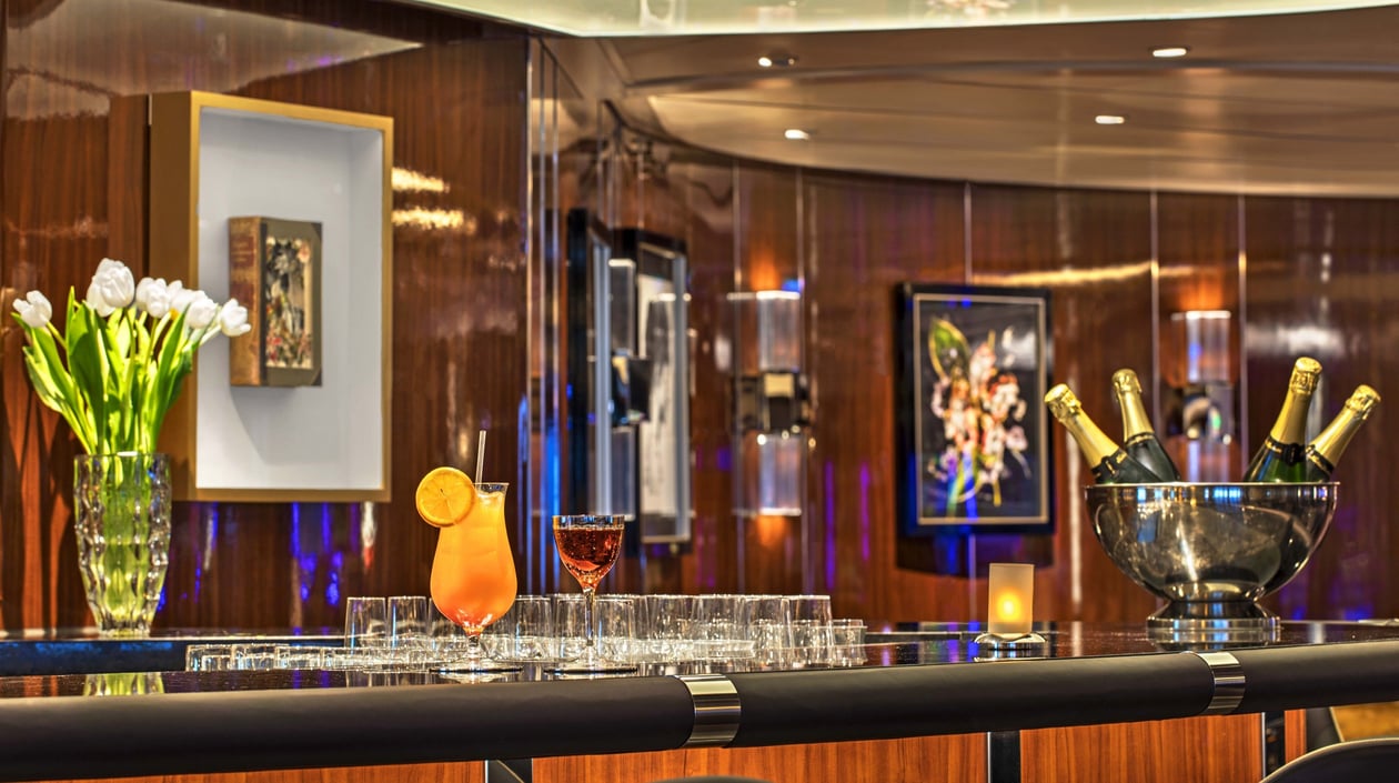 Seabourn Ovation 2018 (128) - The Club