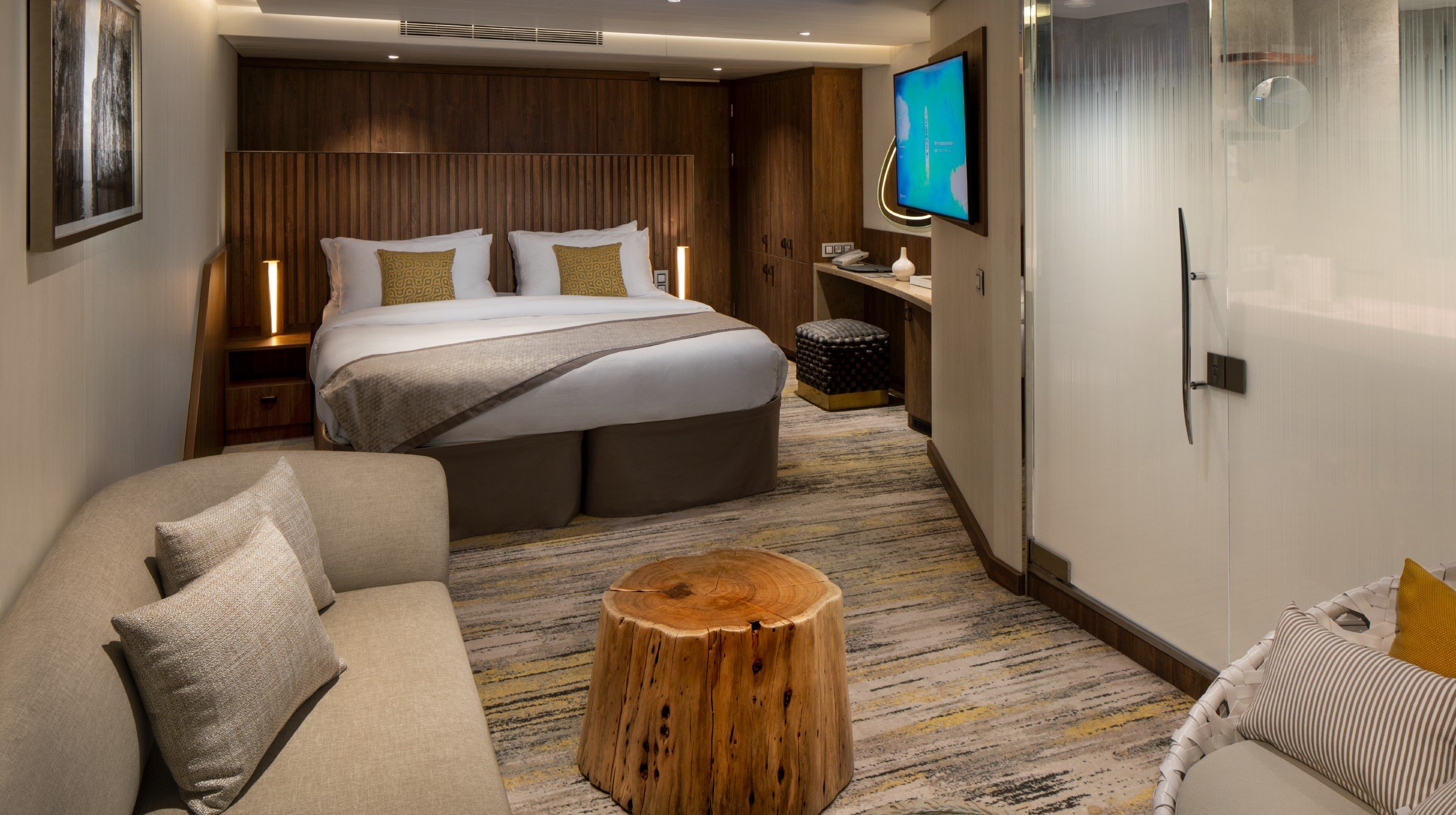 Celebrity Flora Suite SP (2)