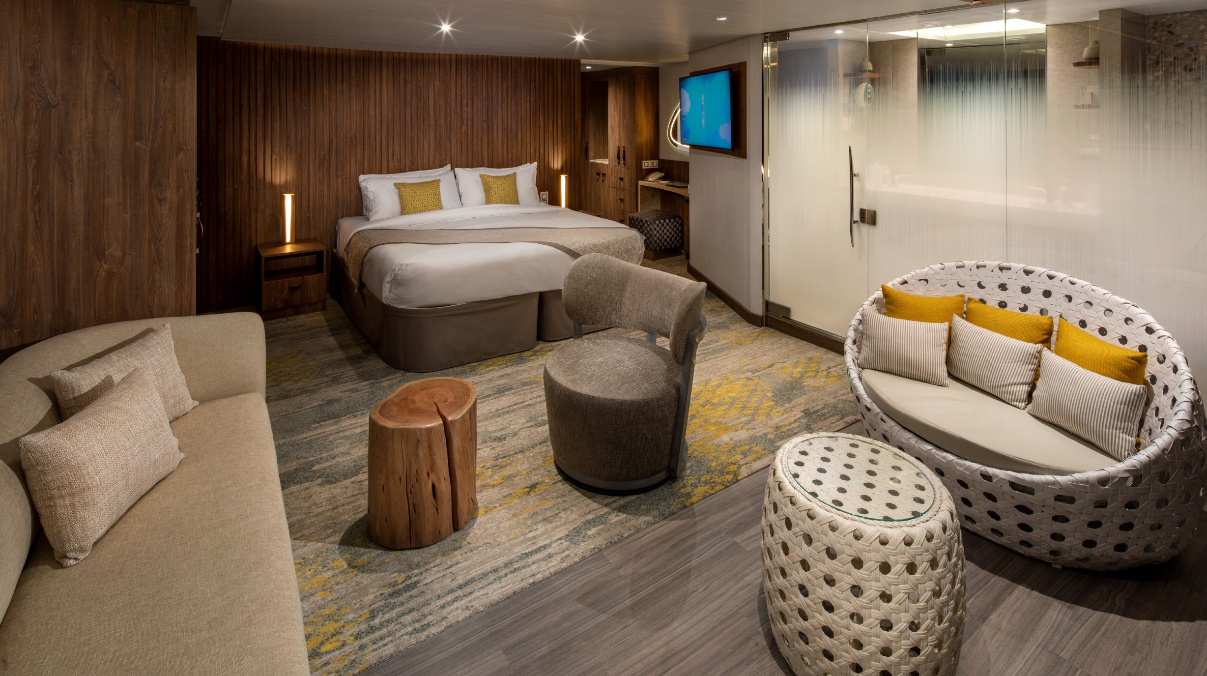 Celebrity Flora Suite SU (2)