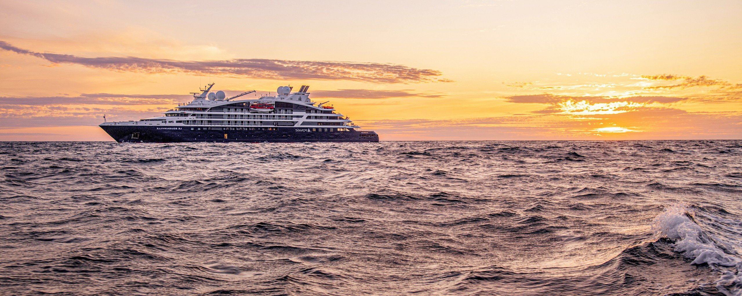 HERO - LE BOUGAINVILLE - CROISIERE EN ATLANTIQUE®Studio Ponant-Clement Louineau